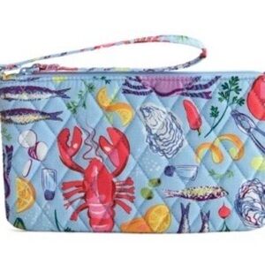 Vera Bradley Essential Wristlet in Cotton in Seafood Boil 🦞🦪🍤🌶️🫑🍋🥔🧈